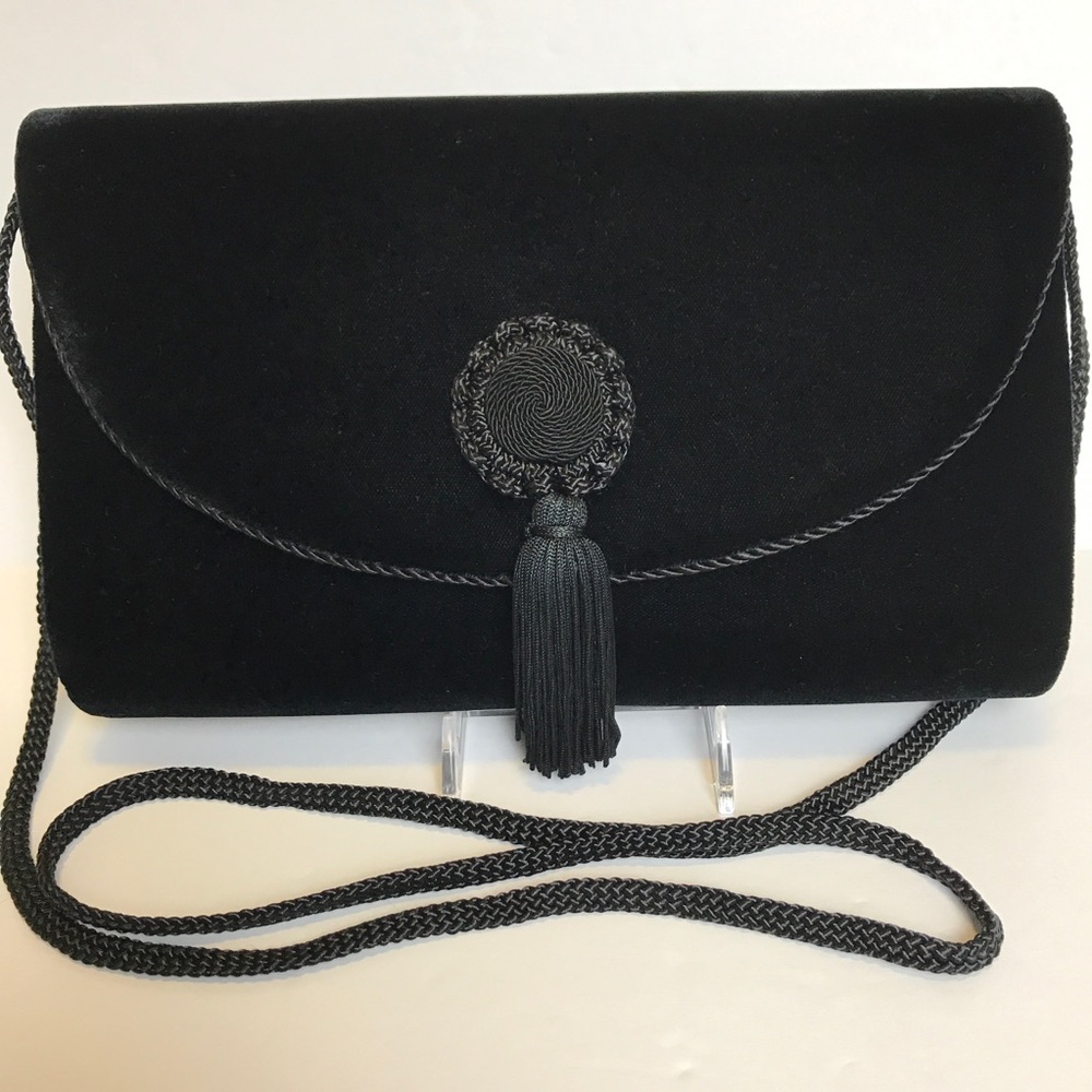 Vintage La Regale Ltd Black Velvet Clutch Purse